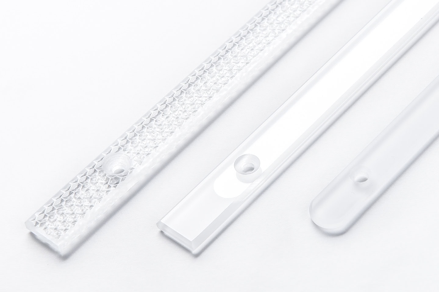 MBM_Techglas_Produkt_1440x900_Bankamp_L-LightLine_Titel