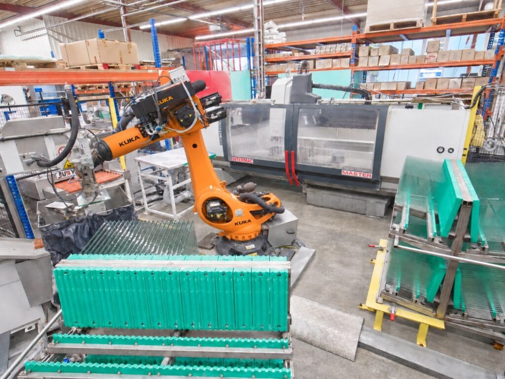 CNC-Bearbeitung bei MBM Techglas